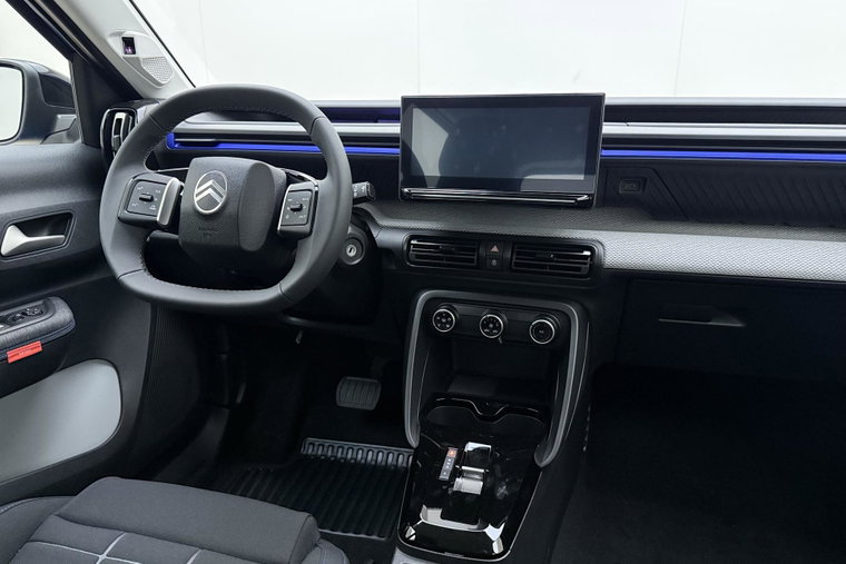 Vehicle Image 26