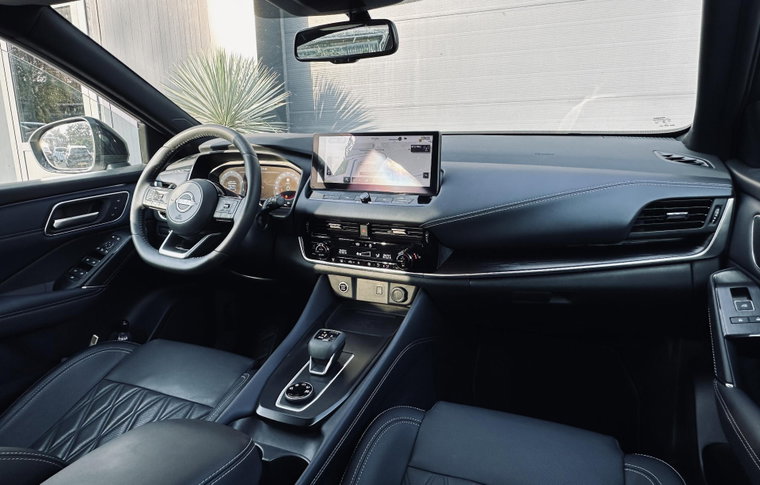 Vehicle Image 6