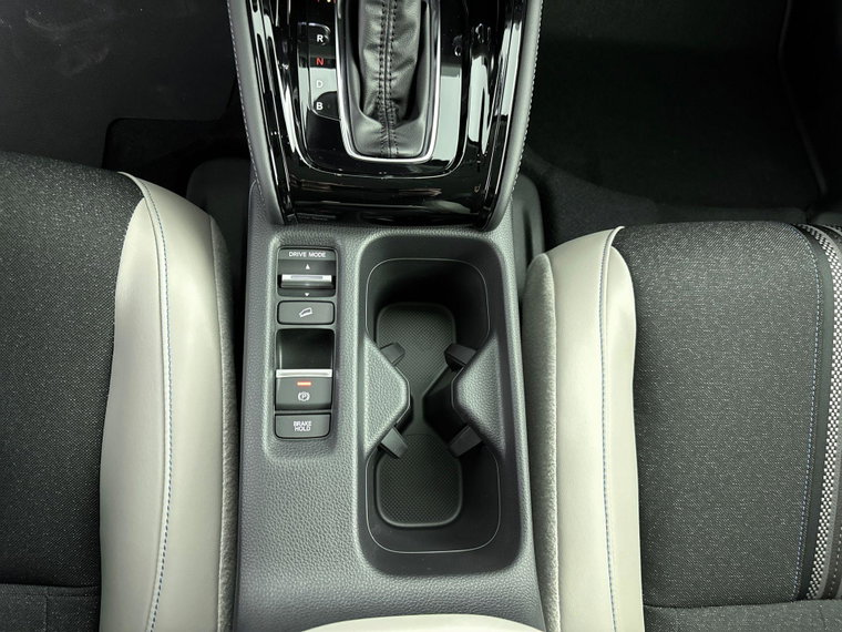 Vehicle Image 26