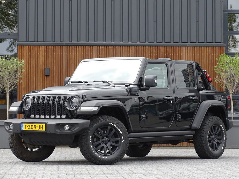 Vehicle Image 42