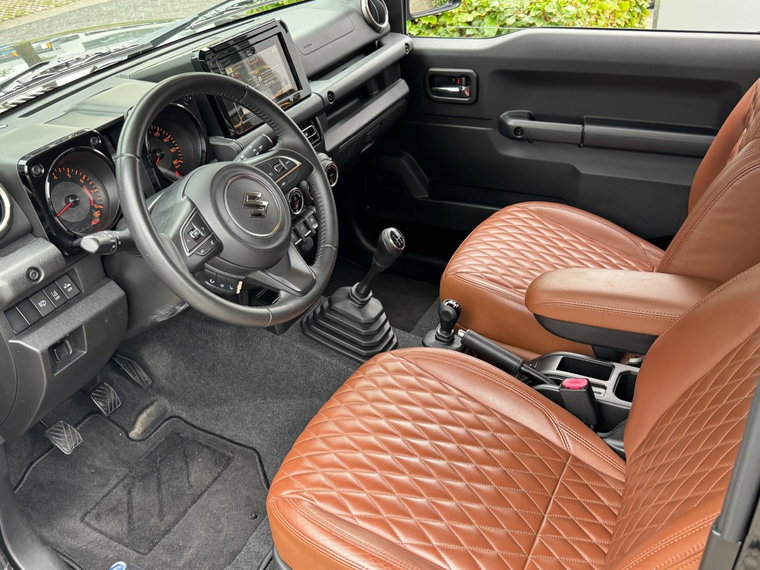Vehicle Image 18