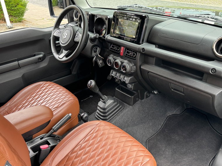 Vehicle Image 27
