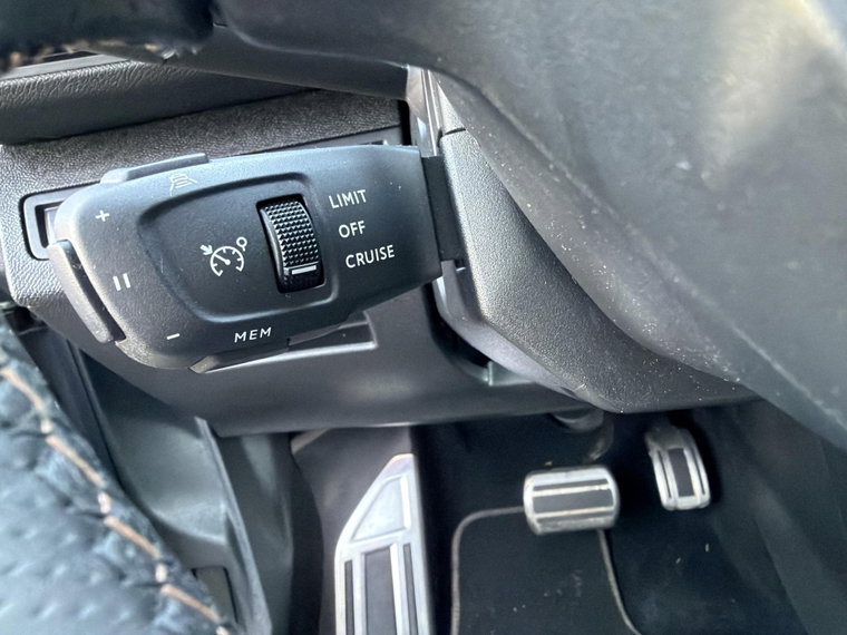 Vehicle Image 27