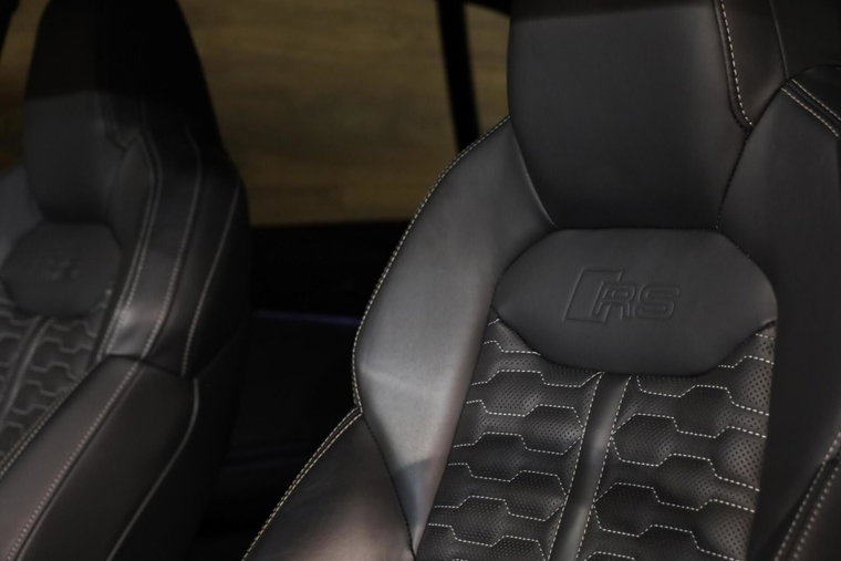 Vehicle Image 36