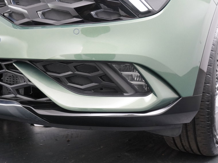 Vehicle Image 13