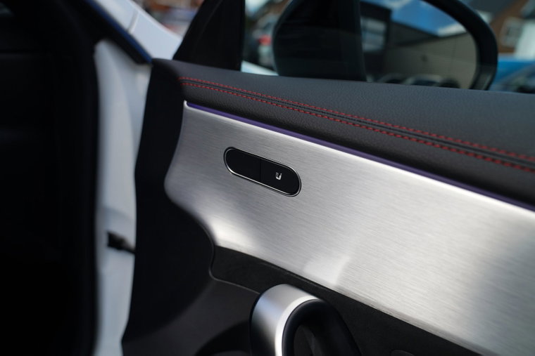 Vehicle Image 37