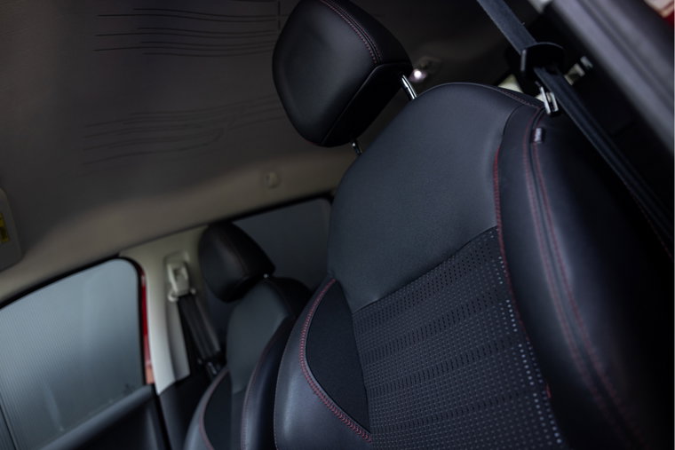 Vehicle Image 30