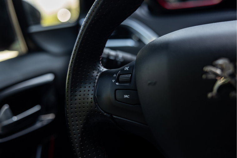 Vehicle Image 35