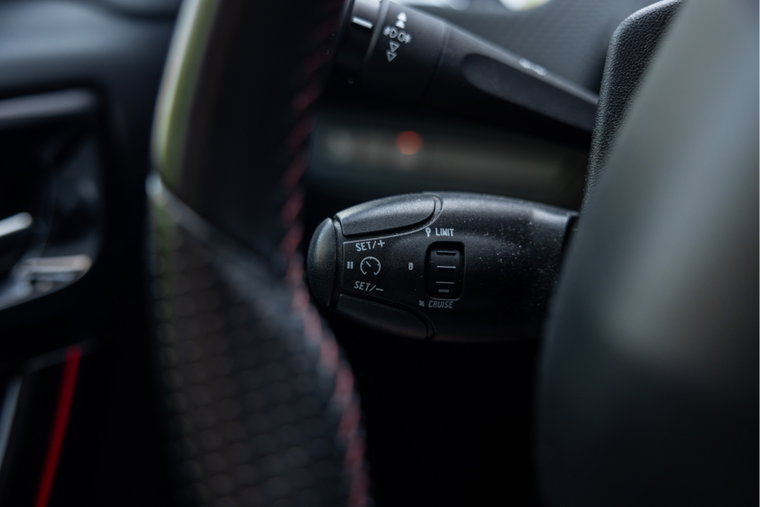 Vehicle Image 38