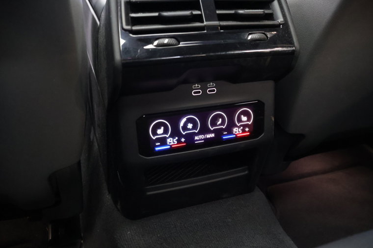 Vehicle Image 42