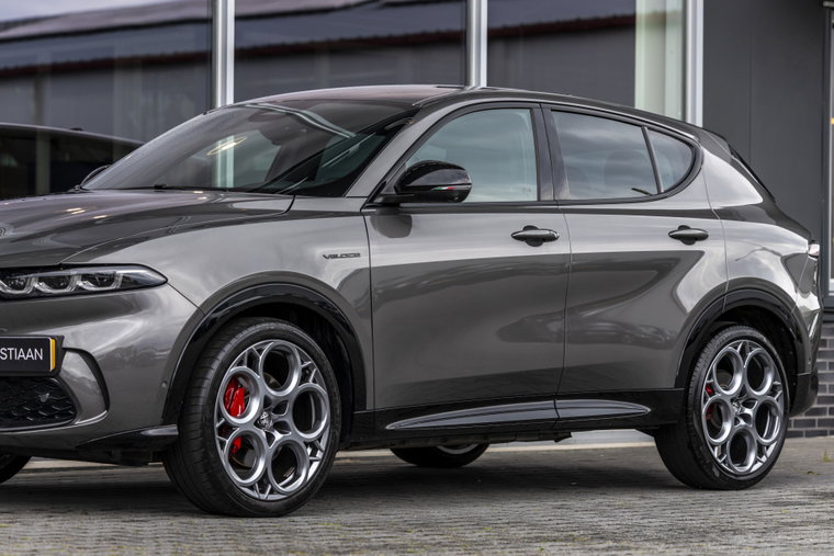 Vehicle Image 15