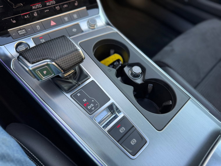 Vehicle Image 60