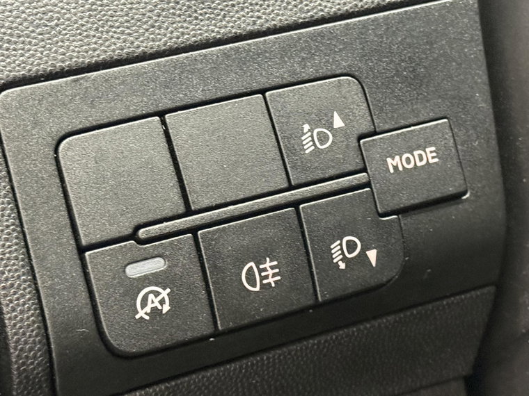 Vehicle Image 27