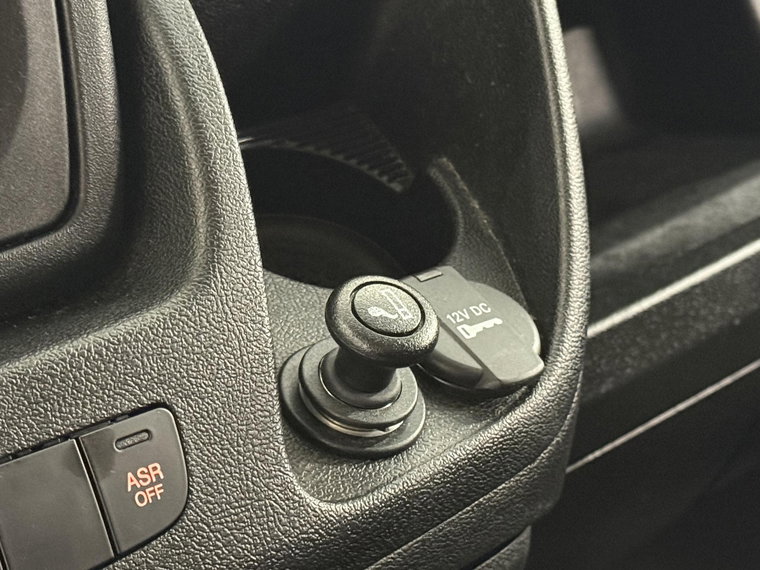 Vehicle Image 29