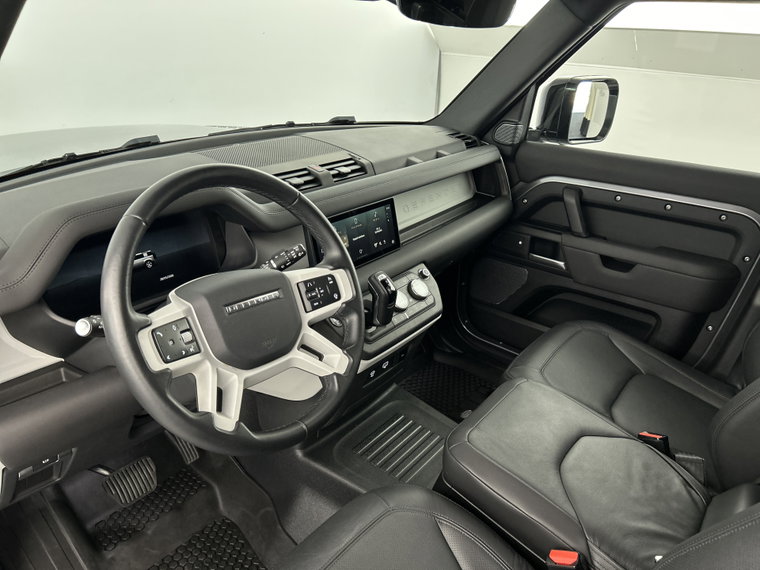 Vehicle Image 17