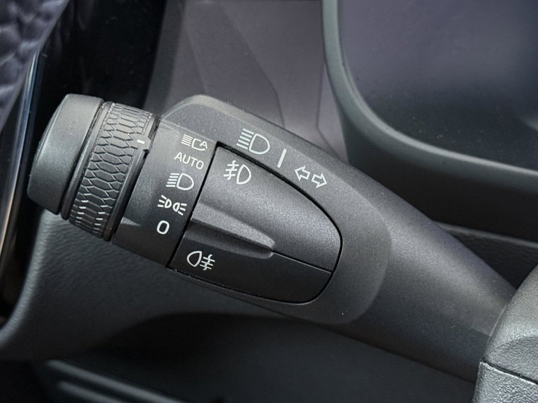 Vehicle Image 26