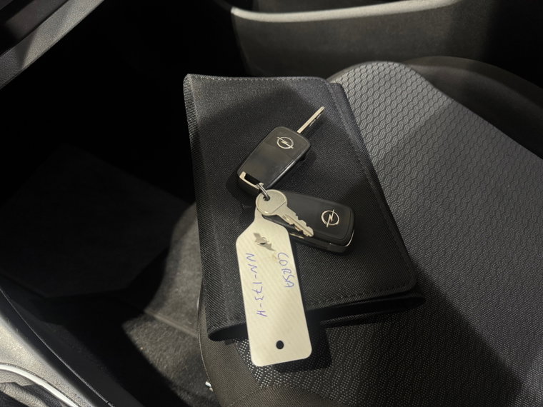 Vehicle Image 14