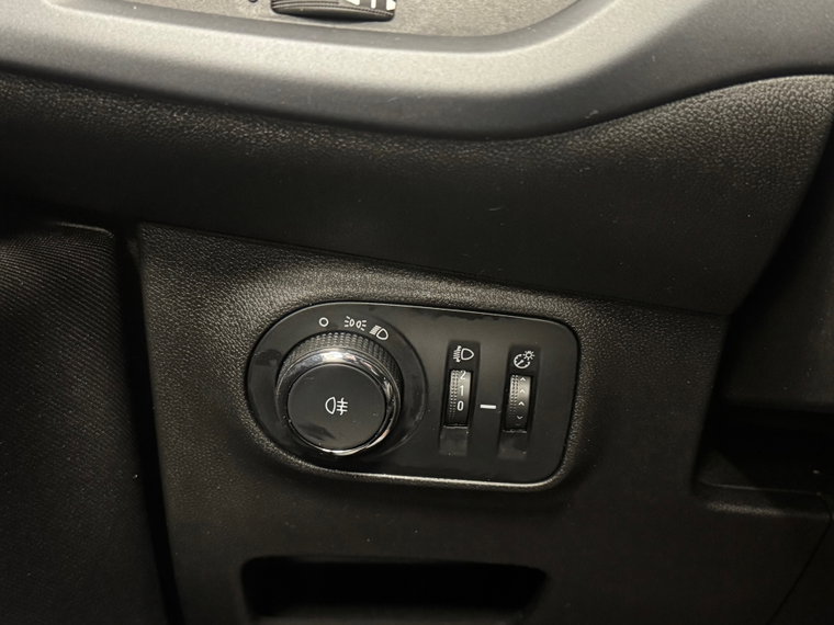 Vehicle Image 26