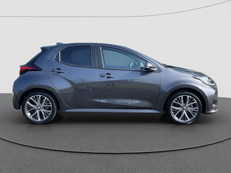 Vehicle Image 4