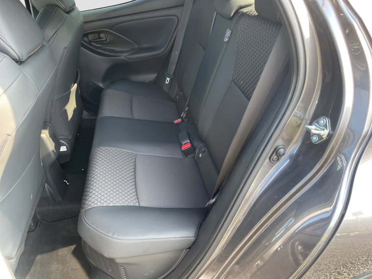 Vehicle Image 23