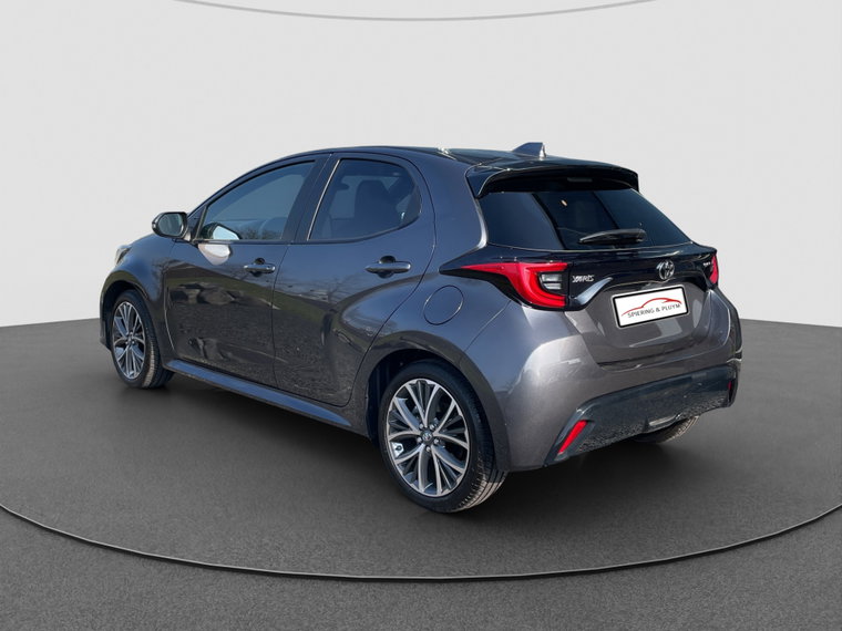 Vehicle Image 8