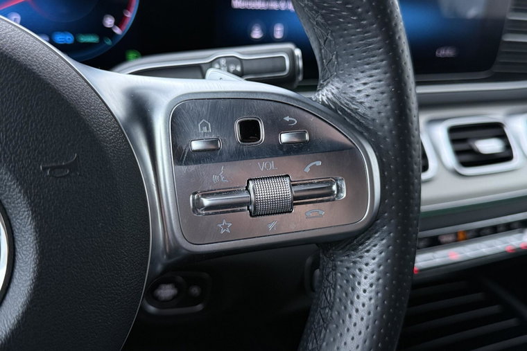 Vehicle Image 36