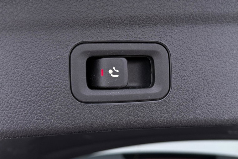 Vehicle Image 48