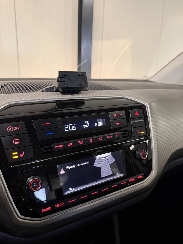 Vehicle Image 33