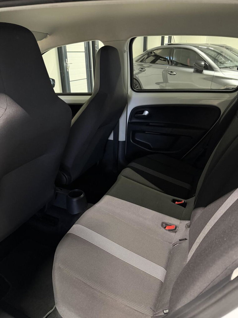 Vehicle Image 39