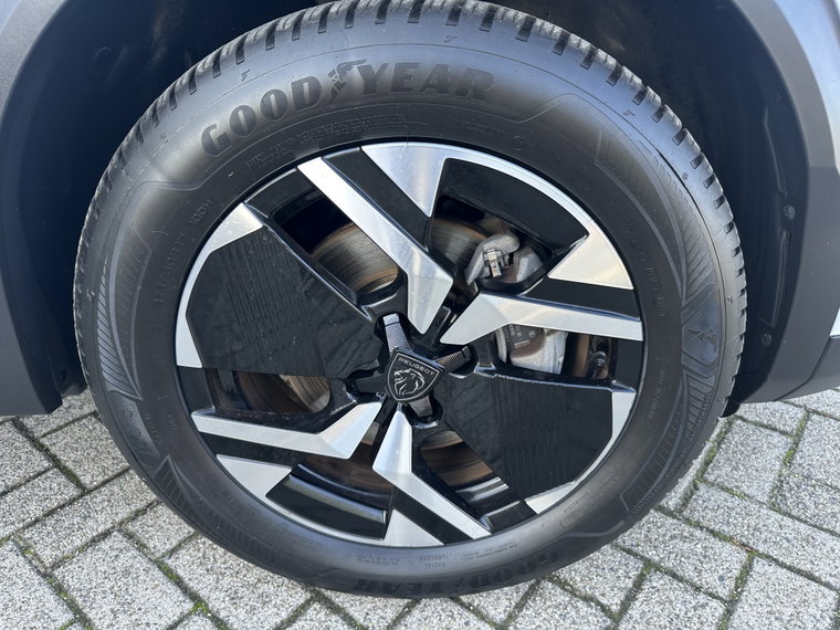 Vehicle Image 36