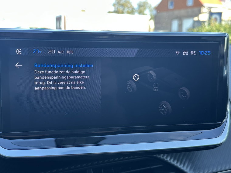 Vehicle Image 39