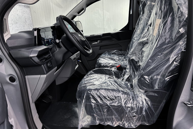 Vehicle Image 21