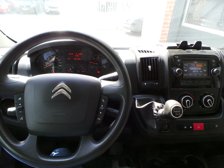 Vehicle Image 14