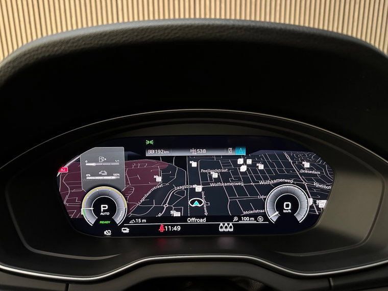Vehicle Image 13