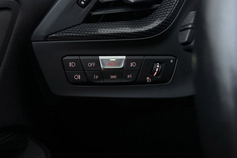 Vehicle Image 37