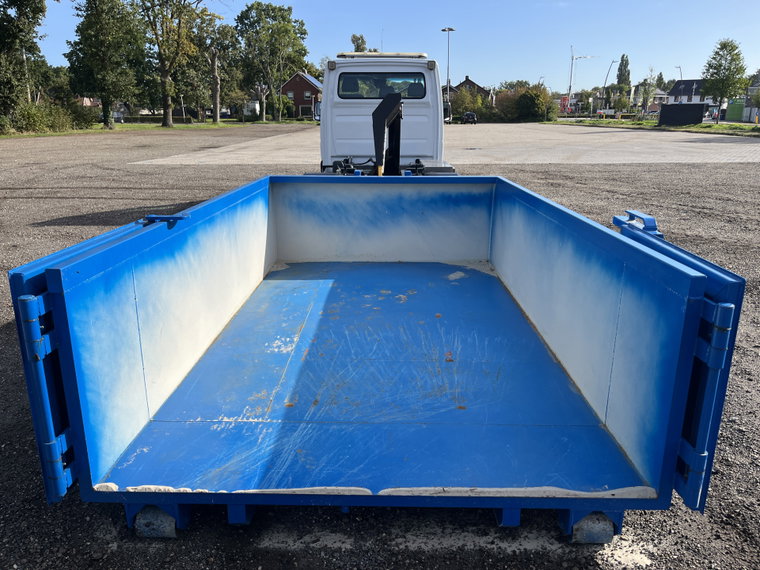 Vehicle Image 38