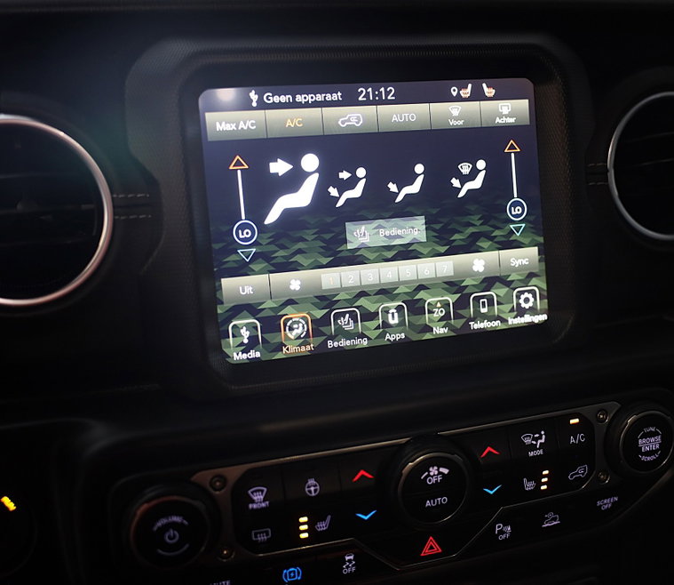 Vehicle Image 15