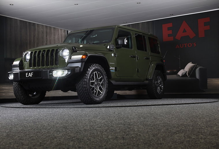 Vehicle Image 4