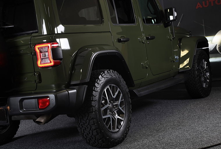 Vehicle Image 40