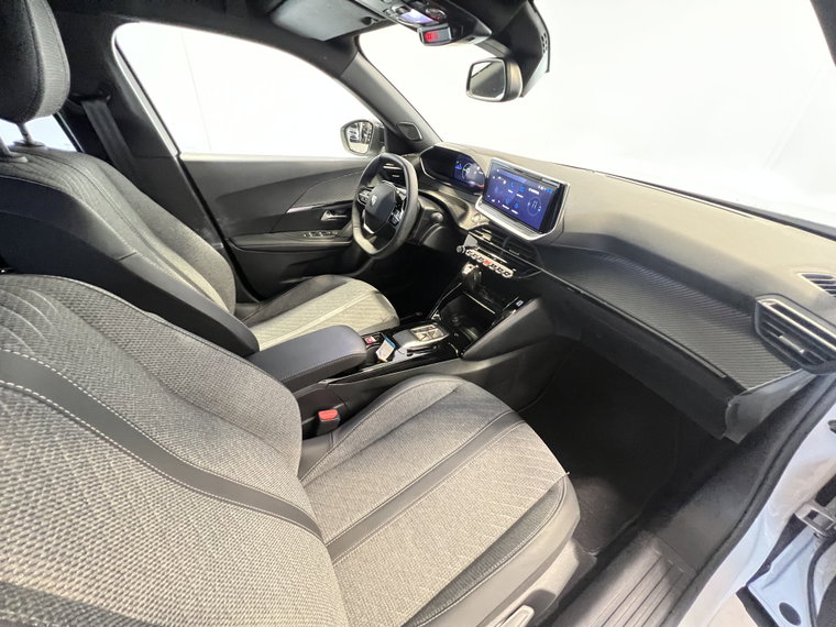 Vehicle Image 33