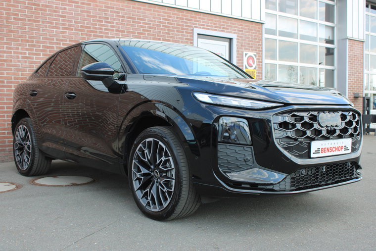 Vehicle Image 32