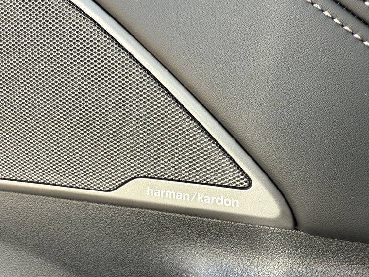 Vehicle Image 39
