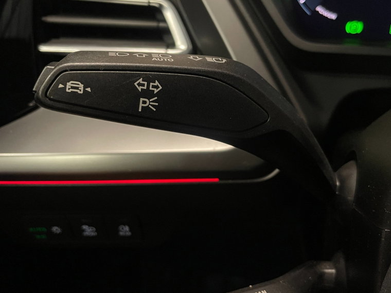 Vehicle Image 45