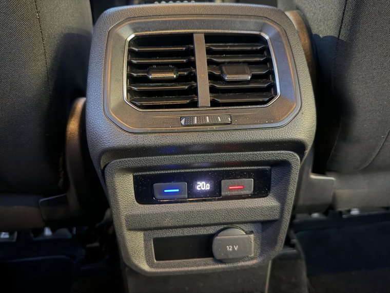 Vehicle Image 27