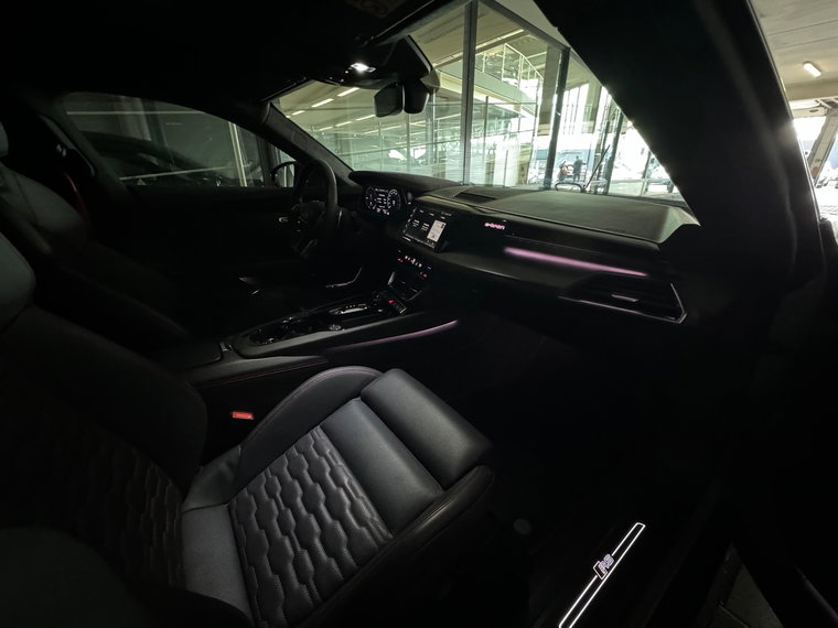 Vehicle Image 47