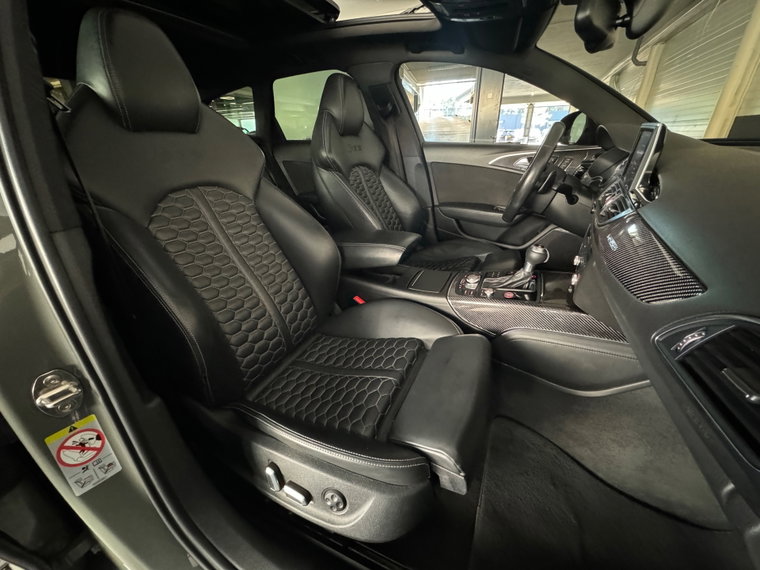 Vehicle Image 38