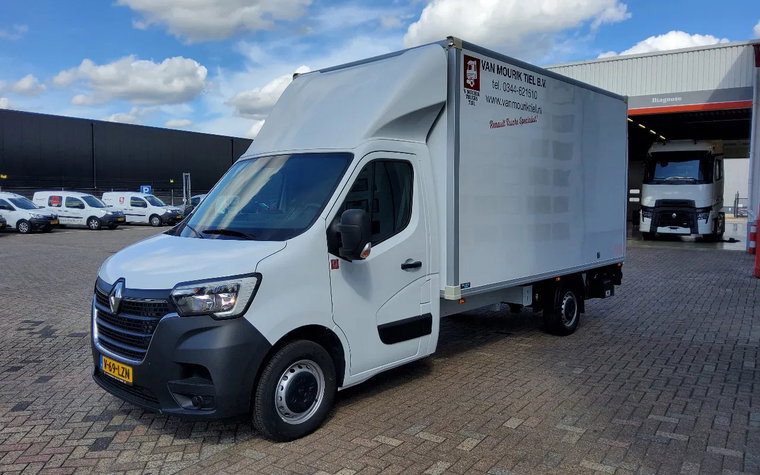Vehicle Image 8