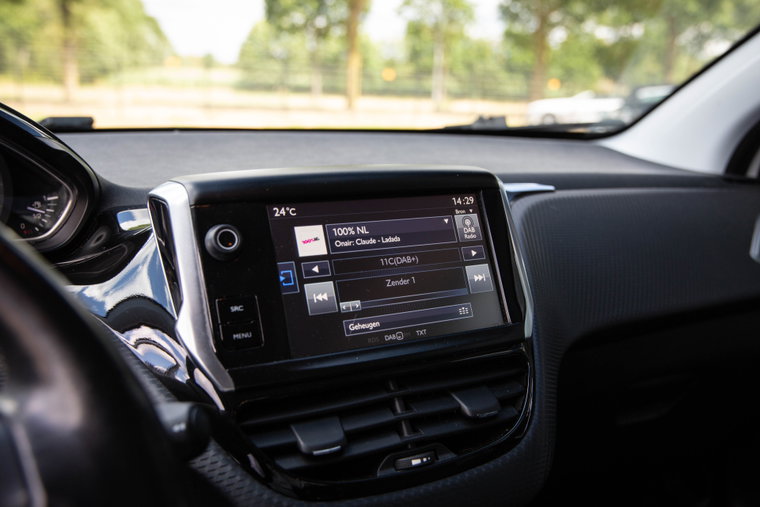 Vehicle Image 11