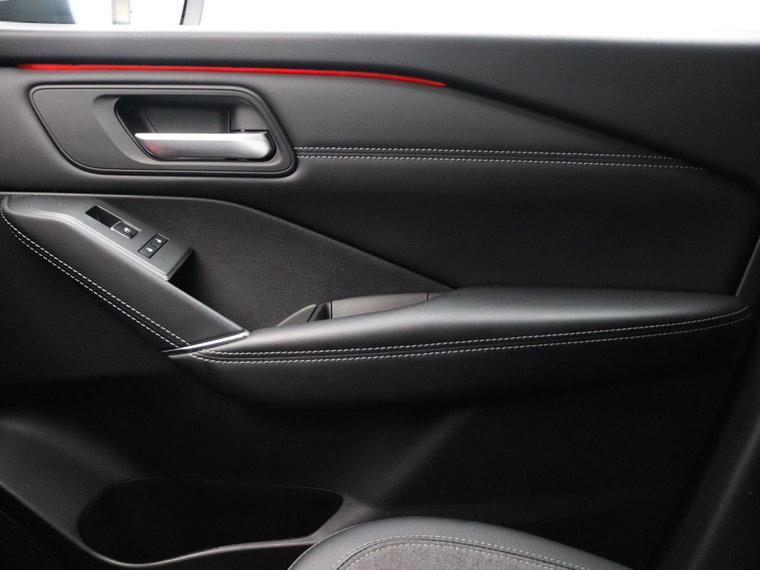 Vehicle Image 38