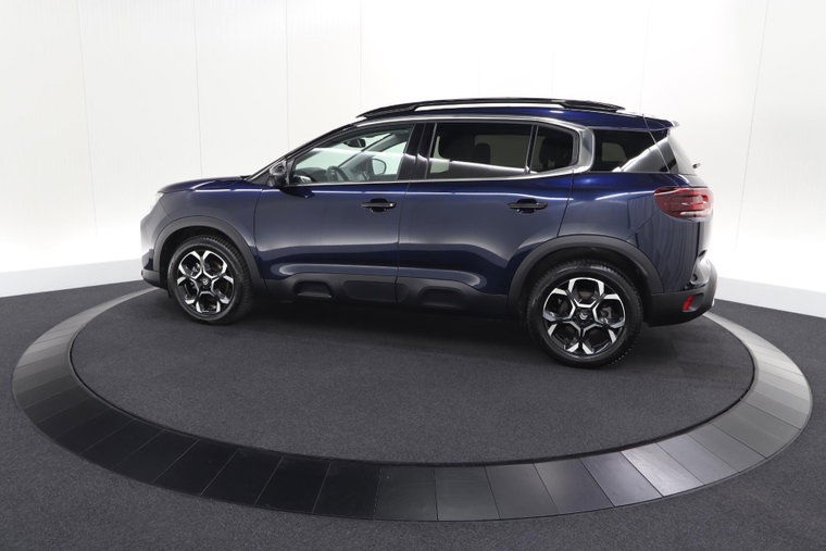 Vehicle Image 37